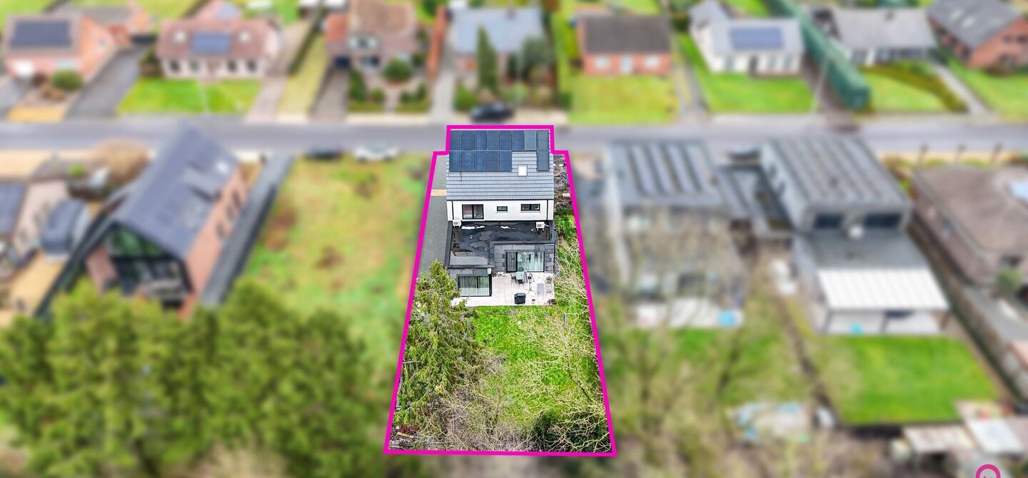 Bij ImmoFusion 7/7 &ldquo;open huis&rdquo; : klik op onze 3D-TOUR.
Ervaar vastgoed alsof je er zelf doorloopt!

Welkom in deze uitzonderlijke open bebouwing, gelegen op Witte Weg 18 te Koersel, waar moderne architectuur, ruimte en comfort naadloos samenvloeien. D