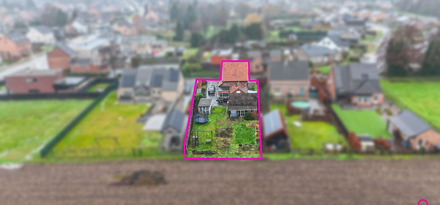 Bij ImmoFusion 7/7 &ldquo;open huis&rdquo; : klik op onze 3D-TOUR.
Ervaar vastgoed alsof je er zelf doorloopt!

Welkom in deze charmante open bebouwing, gelegen in een rustige straat nabij het gezellige Koersel Kapelleke en het centrum van Koersel. Deze woning co