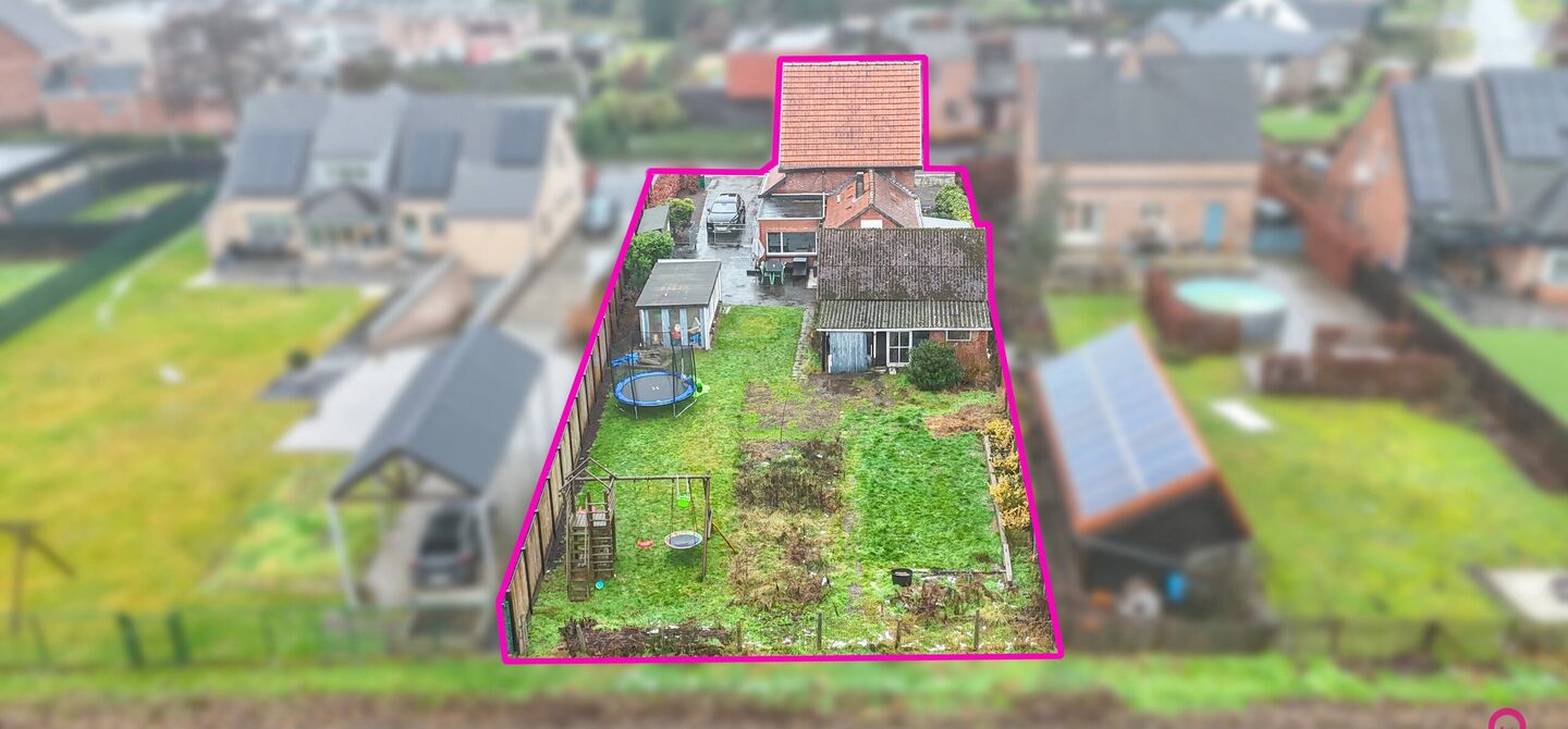 Bij ImmoFusion 7/7 &ldquo;open huis&rdquo; : klik op onze 3D-TOUR.
Ervaar vastgoed alsof je er zelf doorloopt!

Welkom in deze charmante open bebouwing, gelegen in een rustige straat nabij het gezellige Koersel Kapelleke en het centrum van Koersel. Deze woning co
