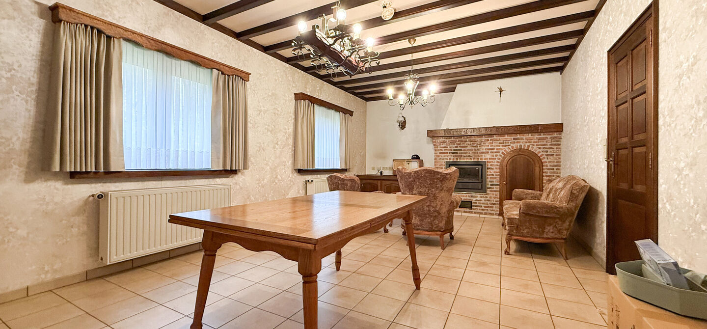 Bij ImmoFusion 7/7 &ldquo;open huis&rdquo;: klik op onze 3D-TOUR.
Ervaar vastgoed alsof je er zelf doorloopt!

Ontdek deze uitzonderlijk gelegen vrijstaande woning in de rustige, bosrijke omgeving van Paal. Wie houdt van natuur, privacy en een fenomenale perceelo