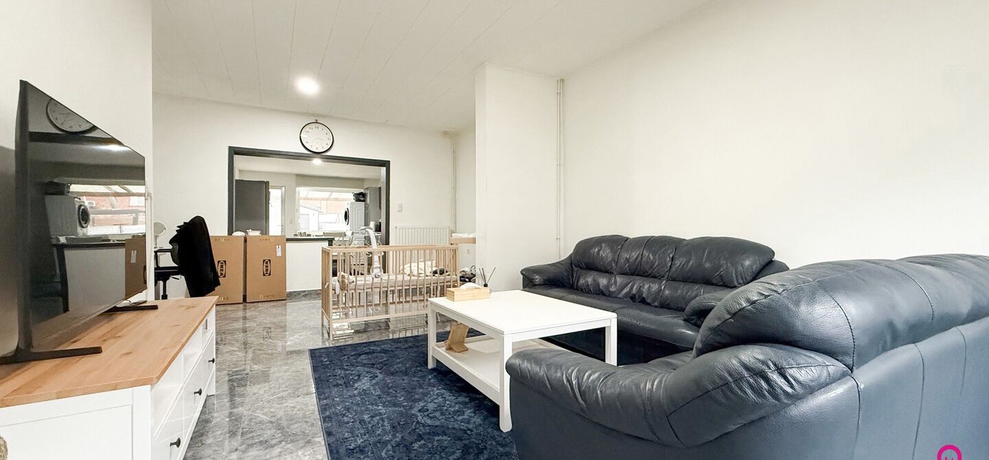 Bij ImmoFusion 7/7 “open huis”: klik op onze 3D-TOUR.
Ervaar vastgoed alsof je er zelf doorloopt!

Stap binnen in deze charmante, volledig opgefriste woning, ideaal gelegen in een rustige woonwijk in Beringen. Met een bewoonbare oppervlakte van 101m²