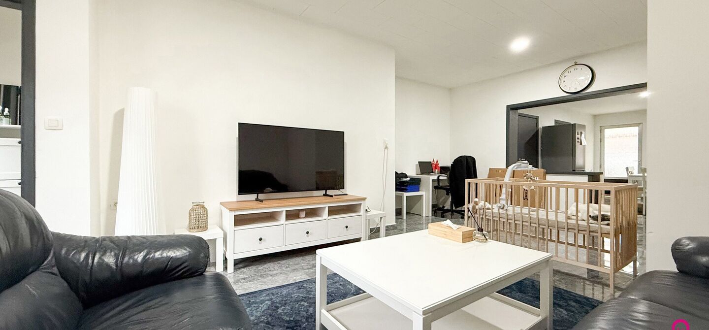 Bij ImmoFusion 7/7 “open huis”: klik op onze 3D-TOUR.
Ervaar vastgoed alsof je er zelf doorloopt!

Stap binnen in deze charmante, volledig opgefriste woning, ideaal gelegen in een rustige woonwijk in Beringen. Met een bewoonbare oppervlakte van 101m²