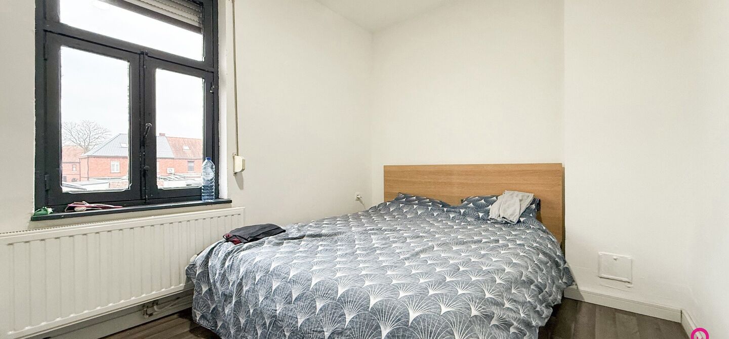 Bij ImmoFusion 7/7 “open huis”: klik op onze 3D-TOUR.
Ervaar vastgoed alsof je er zelf doorloopt!

Stap binnen in deze charmante, volledig opgefriste woning, ideaal gelegen in een rustige woonwijk in Beringen. Met een bewoonbare oppervlakte van 101m²