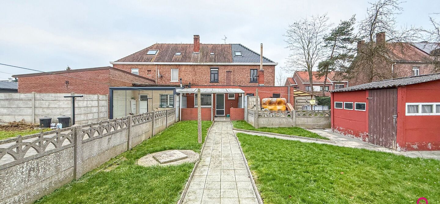 Bij ImmoFusion 7/7 “open huis”: klik op onze 3D-TOUR.
Ervaar vastgoed alsof je er zelf doorloopt!

Stap binnen in deze charmante, volledig opgefriste woning, ideaal gelegen in een rustige woonwijk in Beringen. Met een bewoonbare oppervlakte van 101m²