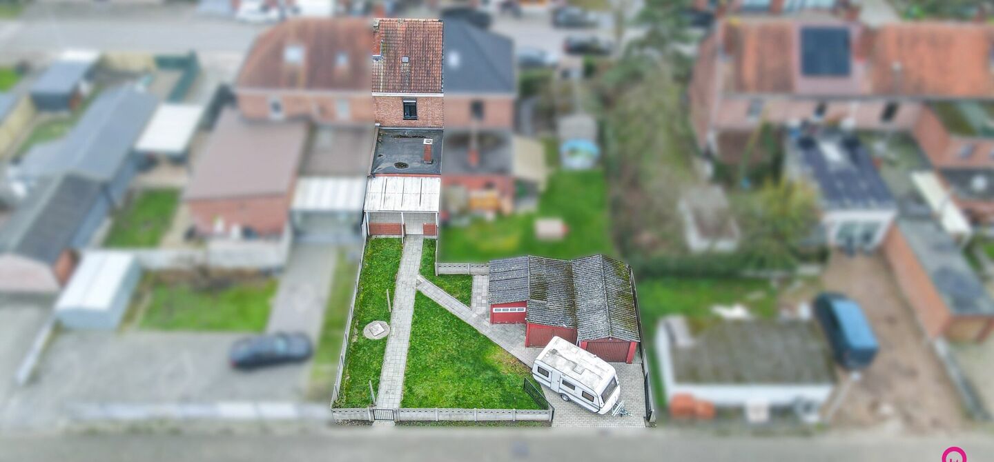 Bij ImmoFusion 7/7 “open huis”: klik op onze 3D-TOUR.
Ervaar vastgoed alsof je er zelf doorloopt!

Stap binnen in deze charmante, volledig opgefriste woning, ideaal gelegen in een rustige woonwijk in Beringen. Met een bewoonbare oppervlakte van 101m²