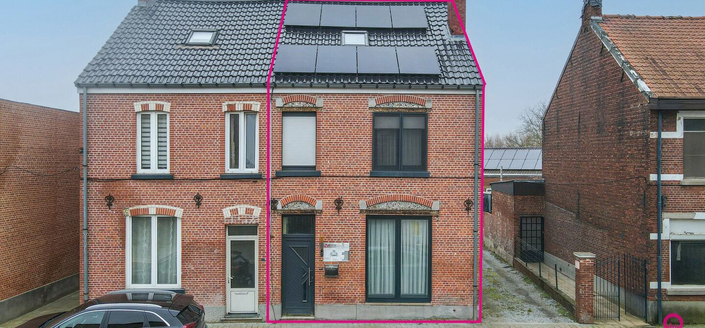 Bij ImmoFusion 7/7 “open huis”: klik op onze 3D-TOUR. Ervaar vastgoed alsof je er zelf doorloopt!

Welkom in deze prachtig gerenoveerde woning, gelegen in het bruisende hart van Beringen! Deze ruime en energiezuinige woning biedt een bewoonbare opperv