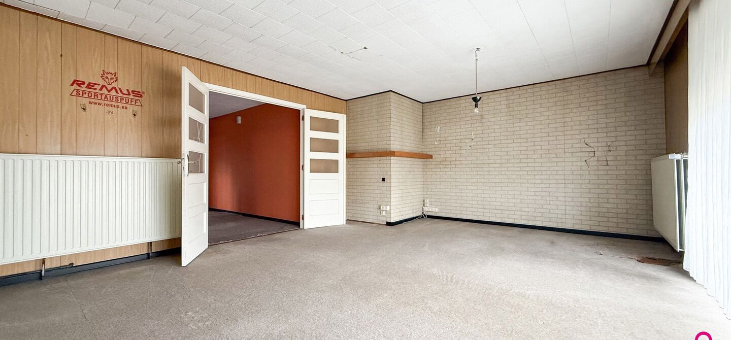 Bij ImmoFusion 7/7 “open huis”: klik op onze 3D-TOUR.
Ervaar vastgoed alsof je er zelf doorloopt!

Welkom op de Beverlosesteenweg 408 in Beringen: een uitzonderlijk ruime en volledig instapklare woning met maar liefst 6 slaapkamers, 2 badkamers, garag