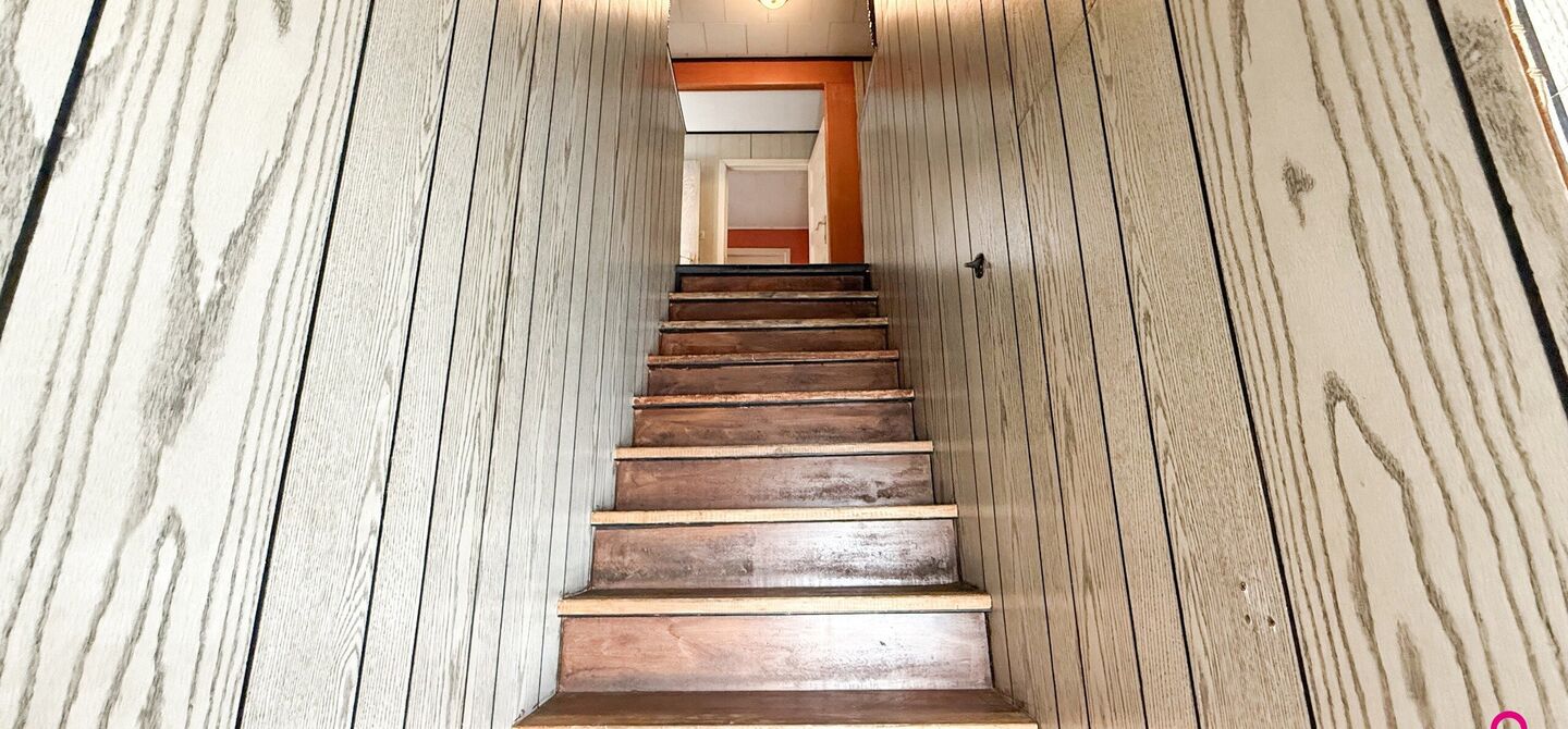 Bij ImmoFusion 7/7 “open huis”: klik op onze 3D-TOUR.
Ervaar vastgoed alsof je er zelf doorloopt!

Welkom op de Beverlosesteenweg 408 in Beringen: een uitzonderlijk ruime en volledig instapklare woning met maar liefst 6 slaapkamers, 2 badkamers, garag