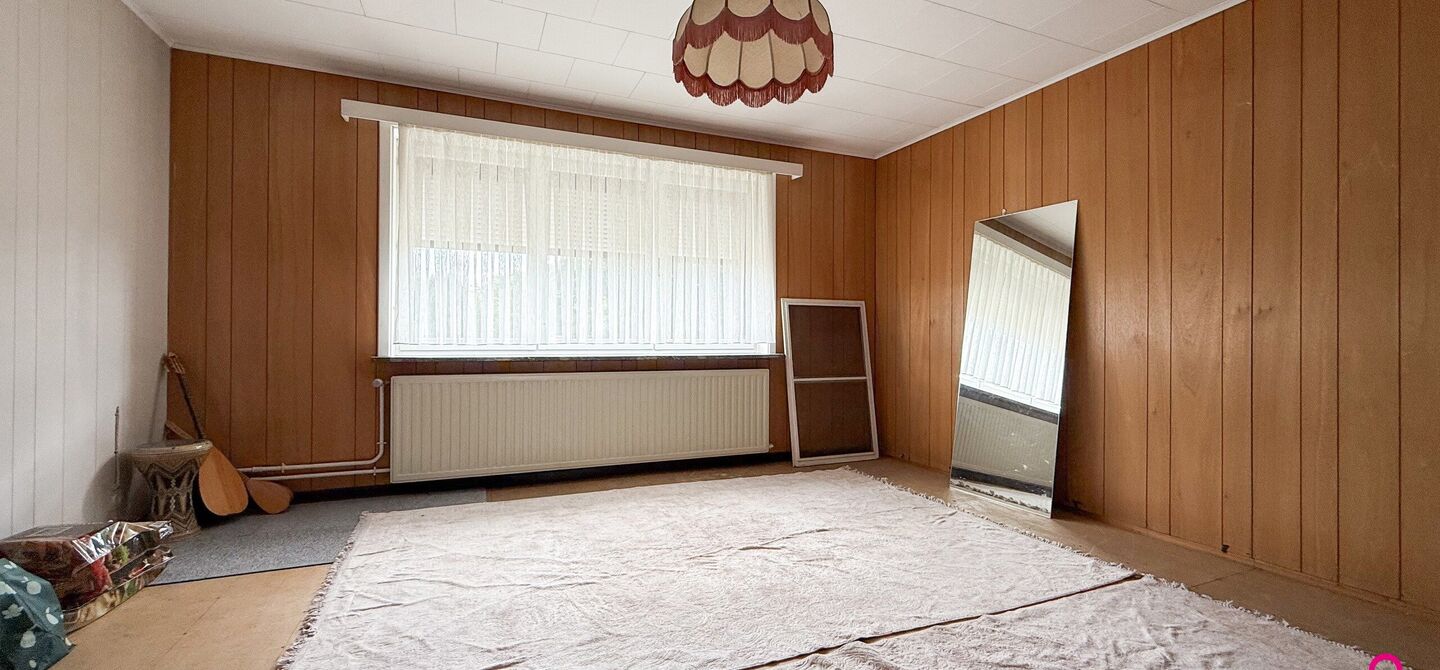 Bij ImmoFusion 7/7 “open huis”: klik op onze 3D-TOUR.
Ervaar vastgoed alsof je er zelf doorloopt!

Welkom op de Beverlosesteenweg 408 in Beringen: een uitzonderlijk ruime en volledig instapklare woning met maar liefst 6 slaapkamers, 2 badkamers, garag