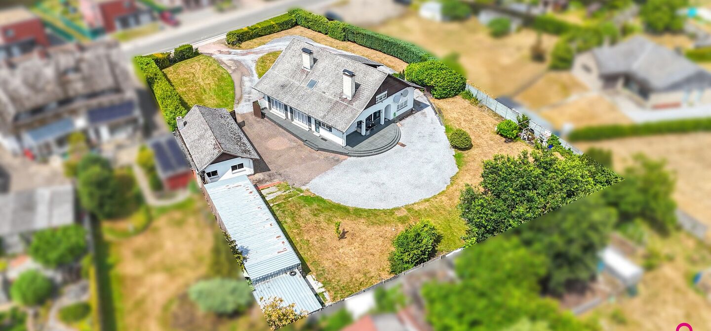 Bij ImmoFusion 7/7 “open huis”: klik op onze 3D-TOUR.
Ervaar vastgoed alsof je er zelf doorloopt!

Welkom op de Beverlosesteenweg 408 in Beringen: een uitzonderlijk ruime en volledig instapklare woning met maar liefst 6 slaapkamers, 2 badkamers, garag