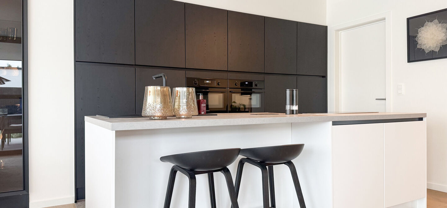 Instapklare woning met het comfort van nieuwbouw, volledig hoogwaardig afgewerkt en gebouwd in 2023, gelegen te Zwanenbergstraat 40 in Paal.

Deze moderne woning combineert een luxueuze afwerking, hedendaags wooncomfort en een uitstekende energieprestatie