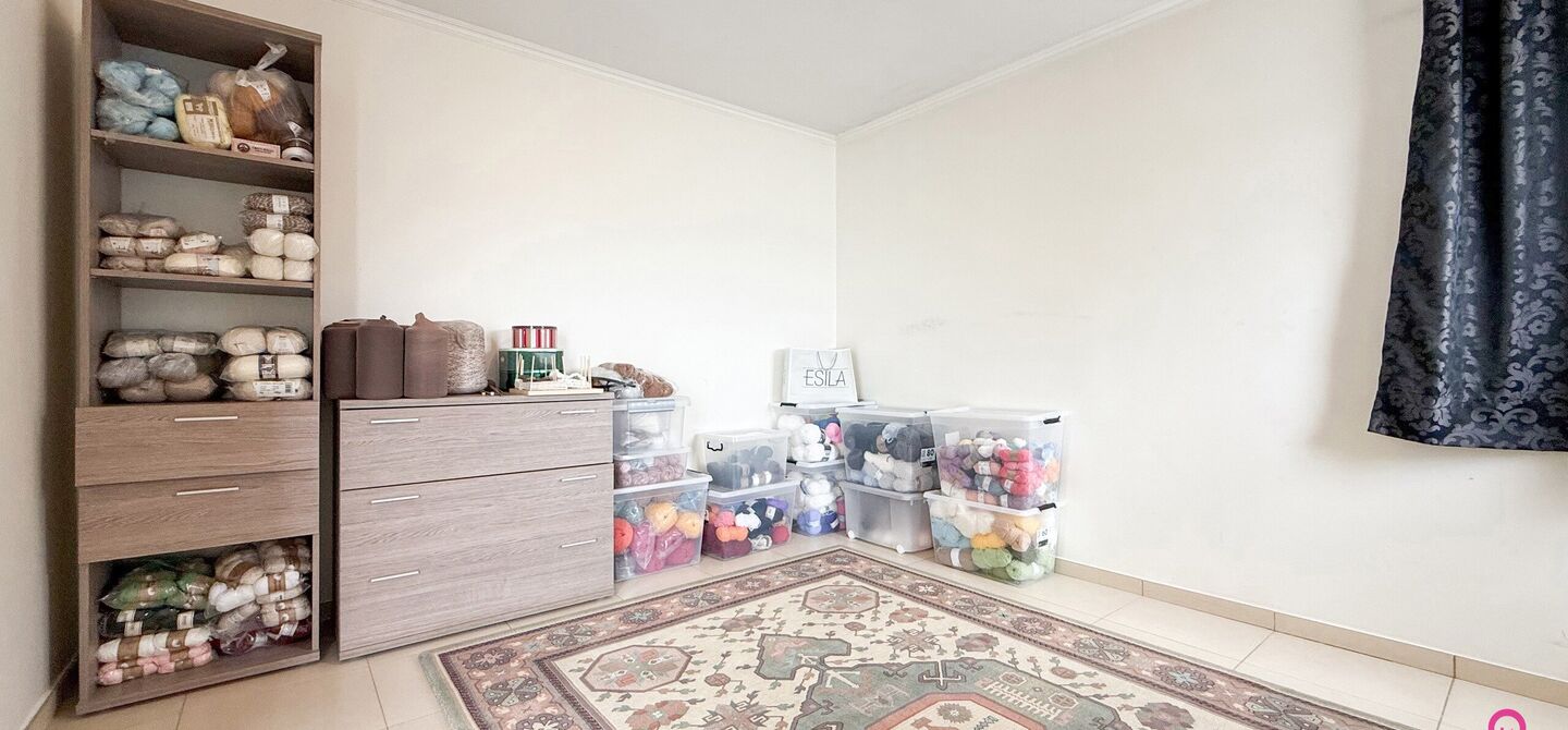 Bij ImmoFusion 7/7 &ldquo;open huis&rdquo; : klik op onze 3D-TOUR.
Ervaar vastgoed alsof je er zelf doorloopt!

Stap binnen in deze royale gezinswoning met maar liefst 285m&sup2; bewoonbare oppervlakte, ideaal gelegen in een rustige straat op slechts 3 km van de auto