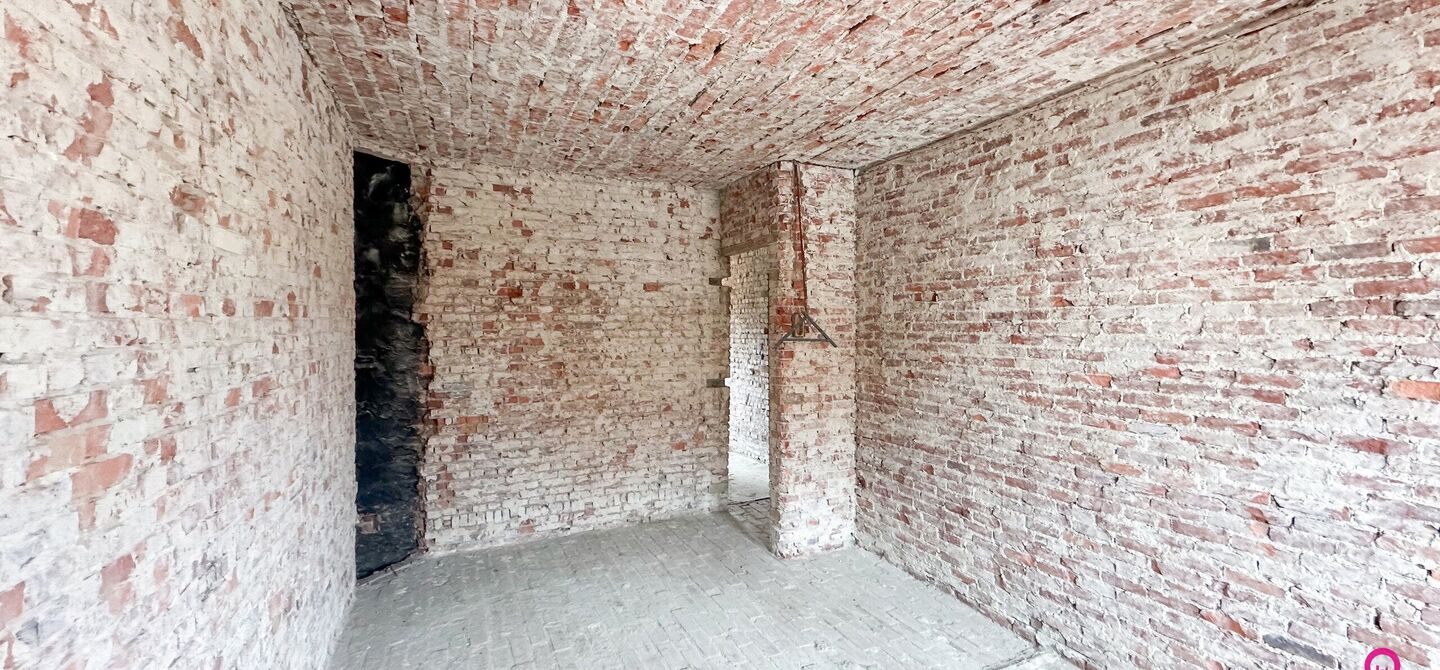Woning op de Bruisende Koolmijnlaan in Heusden-Zolder met Eindeloze Mogelijkheden!

Bent u op zoek naar een woning met talloze mogelijkheden in het hart van Heusden-Zolder? Deze woning, gelegen op de bruisende Koolmijnlaan, biedt u de perfecte kans om uw 