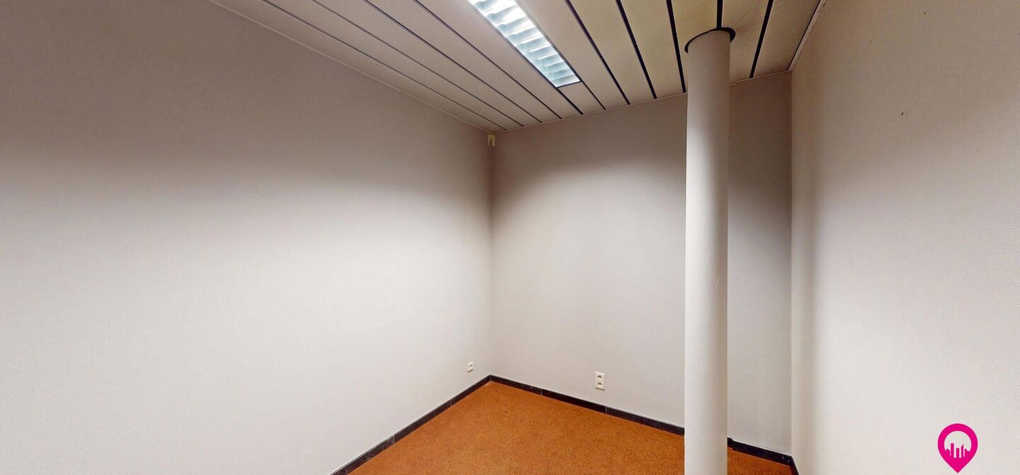 Kantoor te koop in Beringen