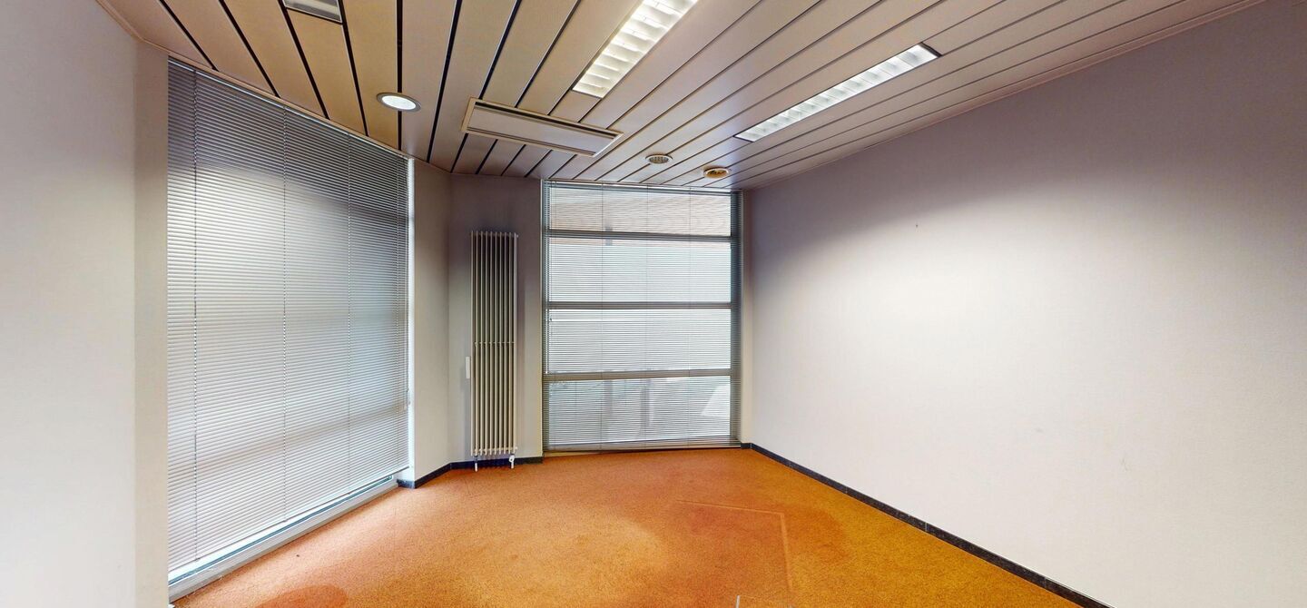 Kantoor te koop in Beringen