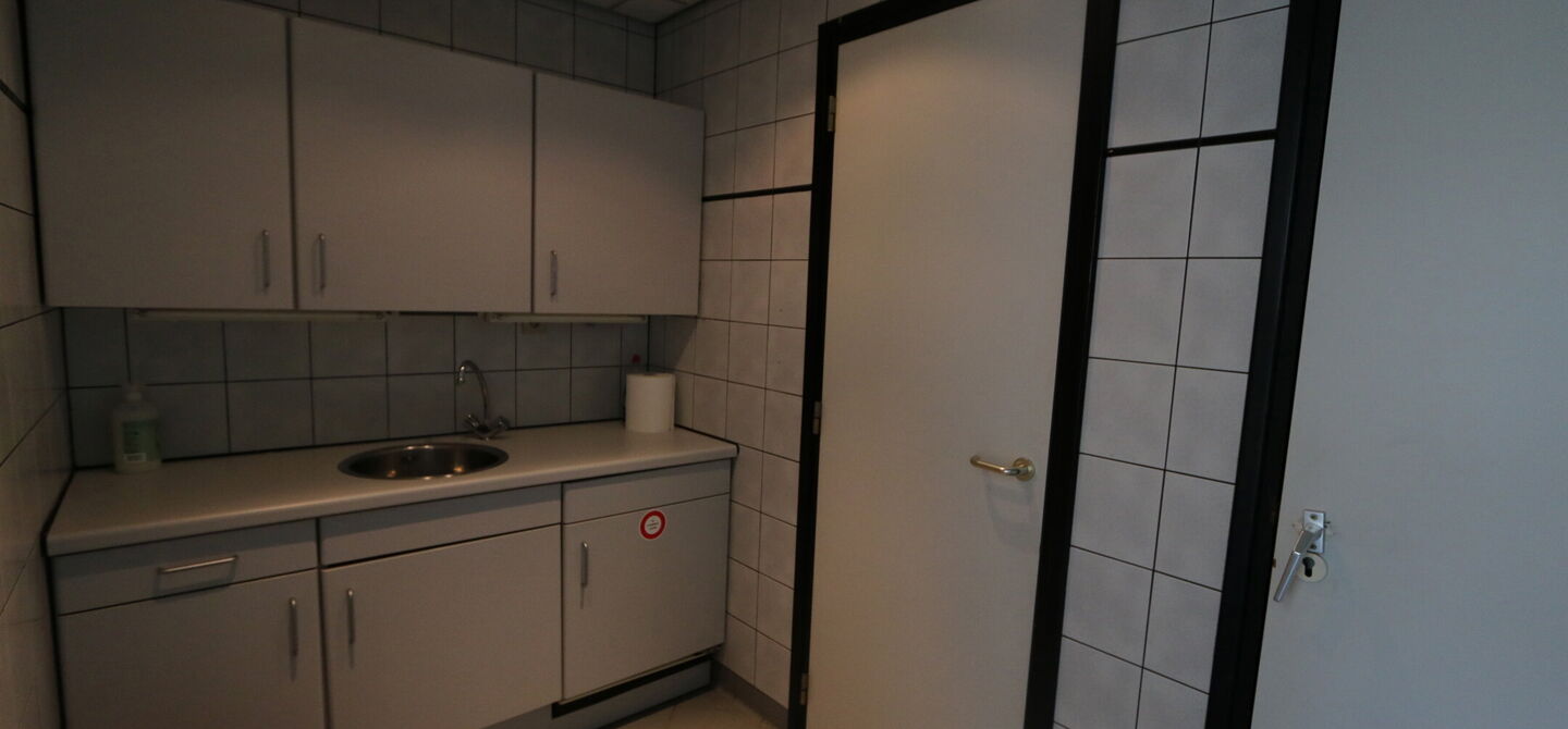 Kantoorgebouw te huur in Maasmechelen