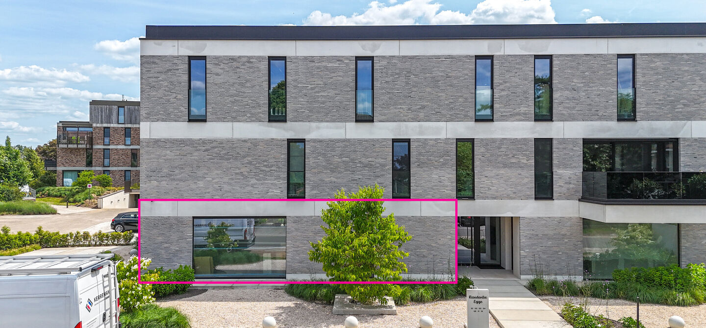 Kantoorgebouw te koop in 