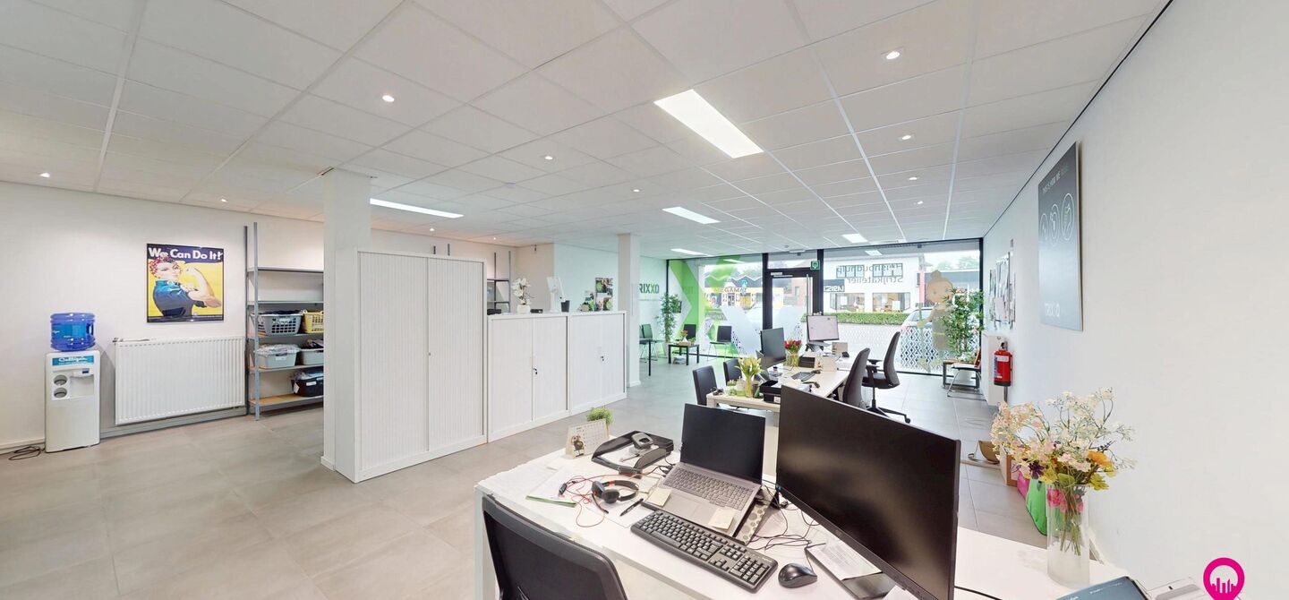 Kantoorgebouw te koop in Heusden-Zolder