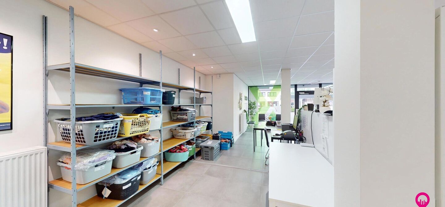 Kantoorgebouw te koop in Heusden-Zolder