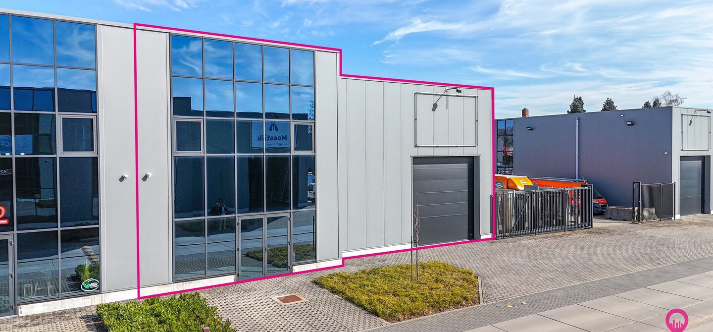 Kantoren & magazijn te koop in Houthalen-Helchteren
