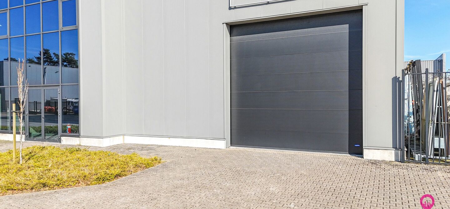 Kantoren & magazijn te koop in Houthalen-Helchteren