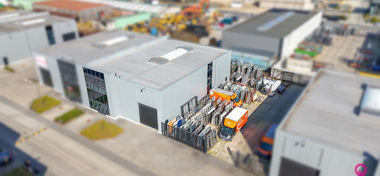 Kantoren & magazijn te koop in Houthalen-Helchteren
