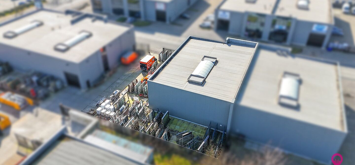 Kantoren & magazijn te koop in Houthalen-Helchteren