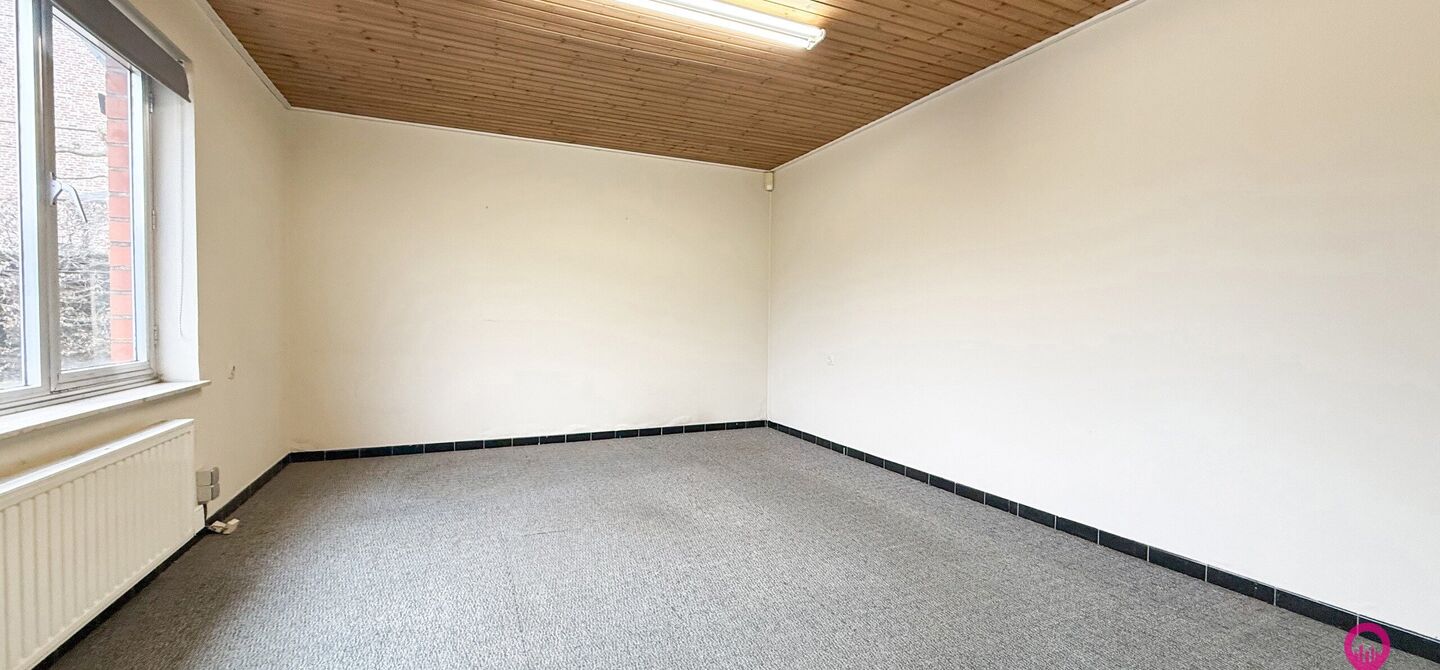 Kantoren & magazijn te koop in Zonhoven