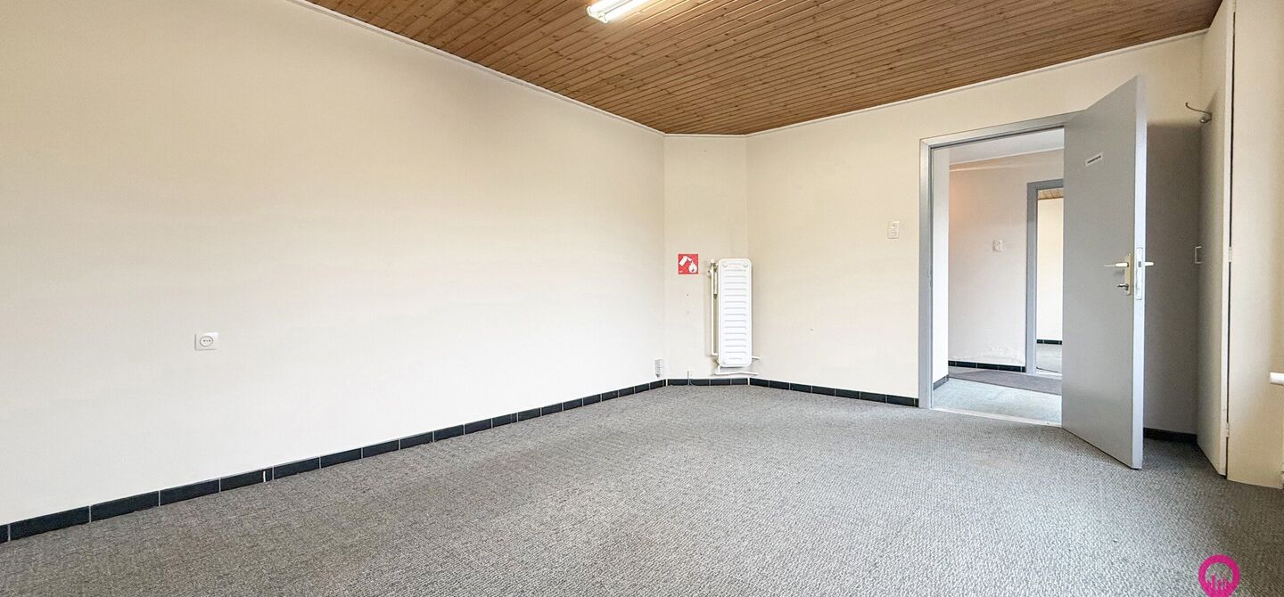 Kantoren & magazijn te koop in Zonhoven